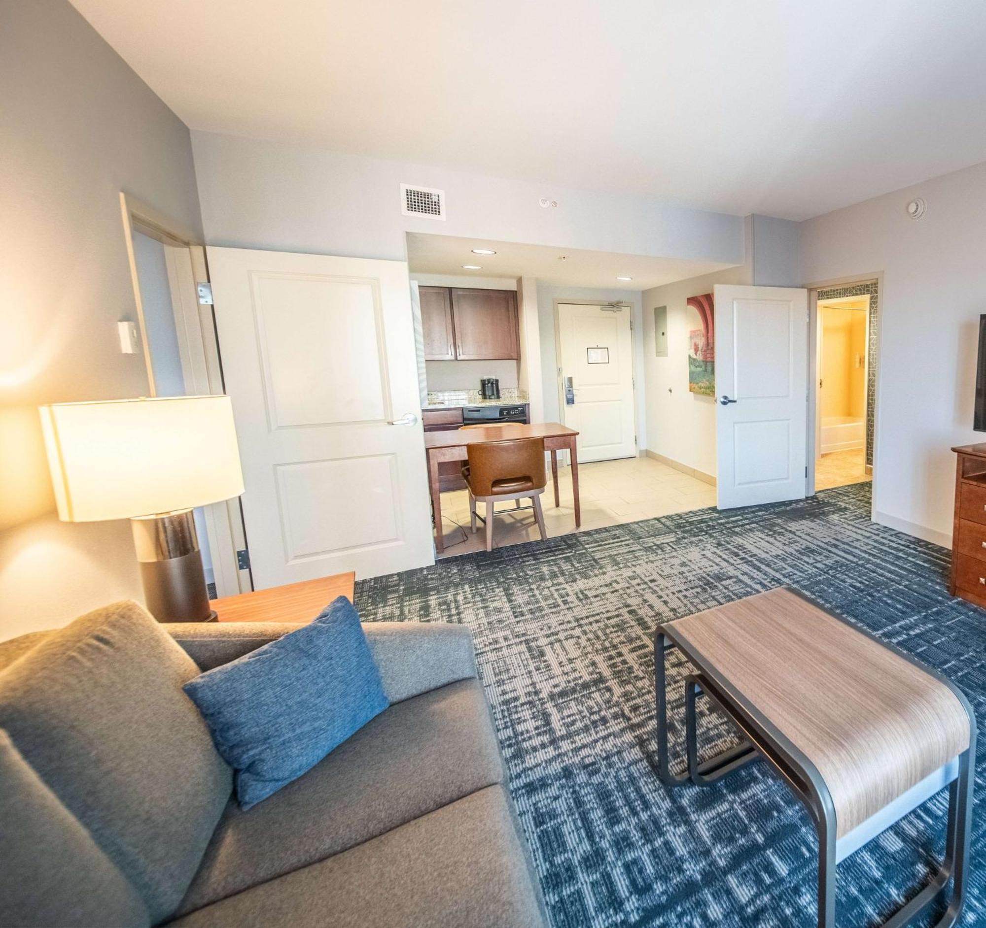 Homewood Suites By Hilton Rochester Mayo Clinic-St. Marys Campus Exterior foto